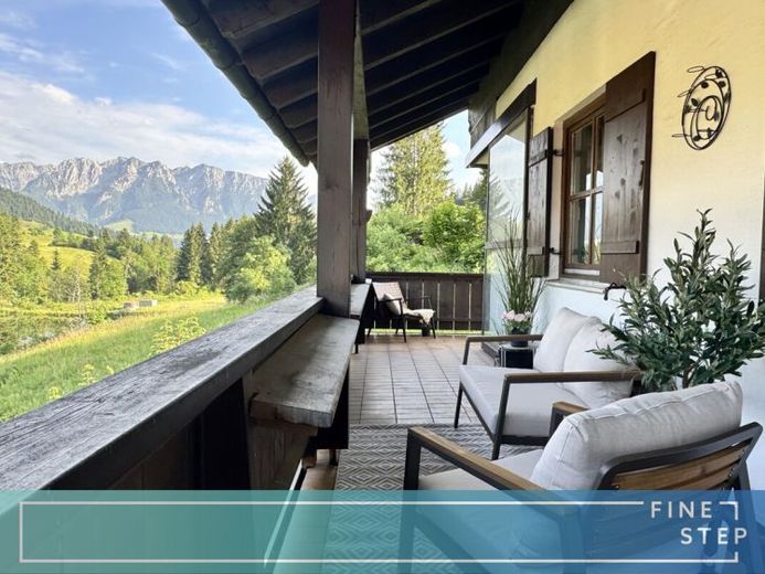 Einzigartiger Bergblick - sanierte 3-Zimmer Wohnung in den Chiemgauer Alpen – फोटो 1