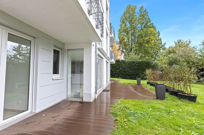 Terrasse ohne Möbel