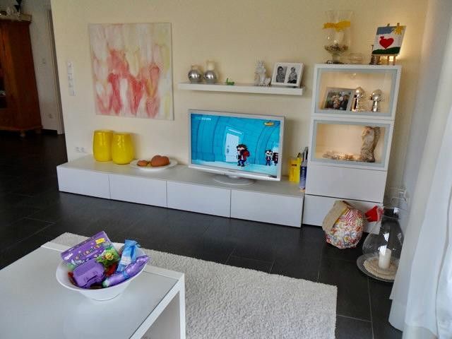 Großzügige Gartenwohnung - von privat – Wohnzimmer