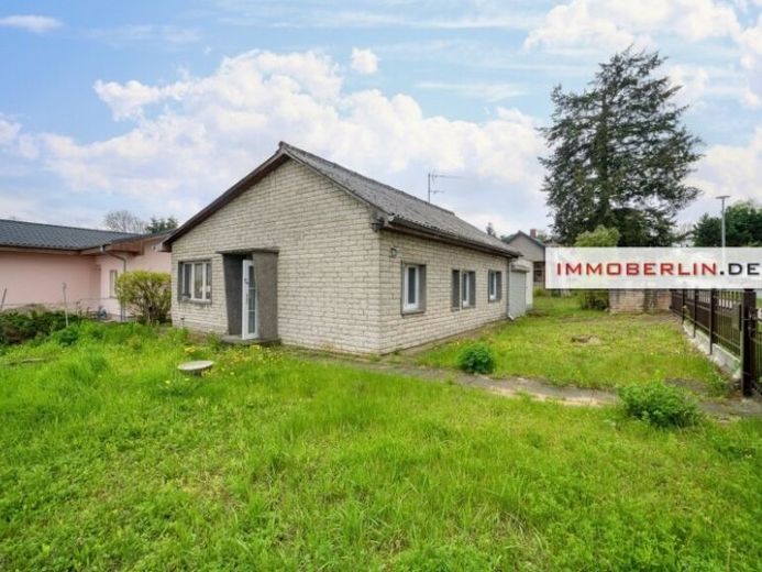 IMMOBERLIN.DE - Sanierungsbedürftiges Haus in sehr naturverbundener Lage zwischen Dahme & Wald – Foto 1