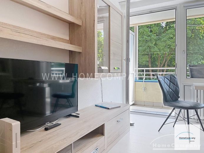 Tolles, neu renoviertes und möbliertes Apartment mit Balkon in Bestlage Bogenhausen – 6c95538c5ca62f3029cae14bad227e907d6ad502.jpg