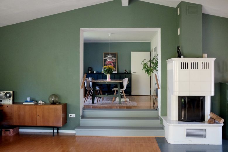 Euer Haus im Grünen: 192qm, großes Grundstück, Altbau-Charme – Wohnzimmer & Esszimmer