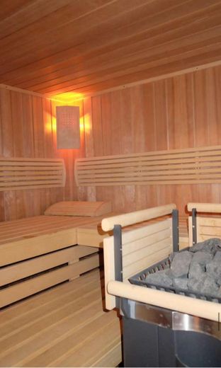 Wunderschönes Haus mit Pool und Sauna (teilmöbeliert) – Sauna