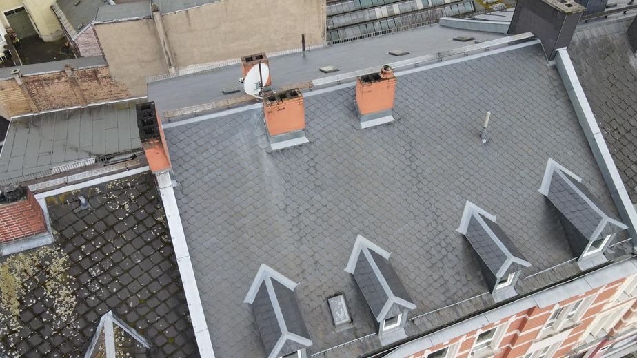 Wohn- und Geschäfthaus in bester Lage im Zentrum Hof- Reduziert – Foto 1