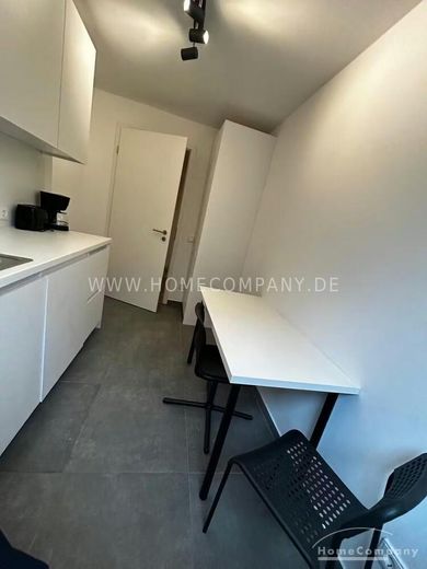 Appartement moderne meublé de 4 pièces à Allach – 76fcbe045272271cf8e207f3733c070f34fc3613.jpg