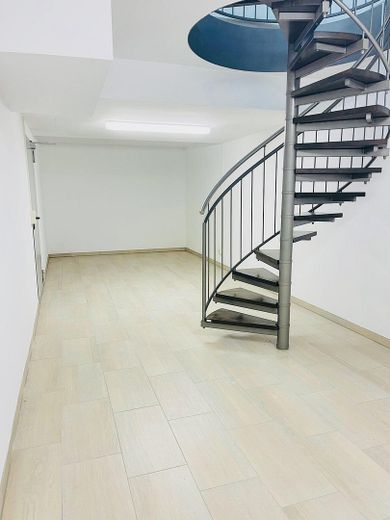 Representative commercial unit (retail, office, practice) in a prime location in Munich-Hadern – Photo 5
