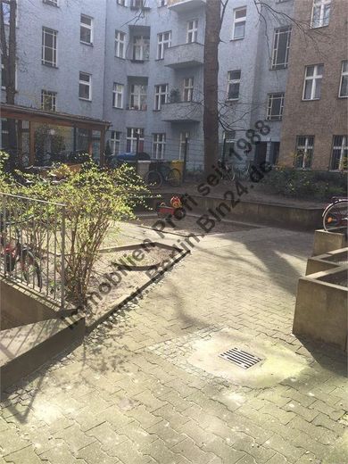 Wohnung nach Sanierung + 3er WG geeignet – 11.04.2015 171