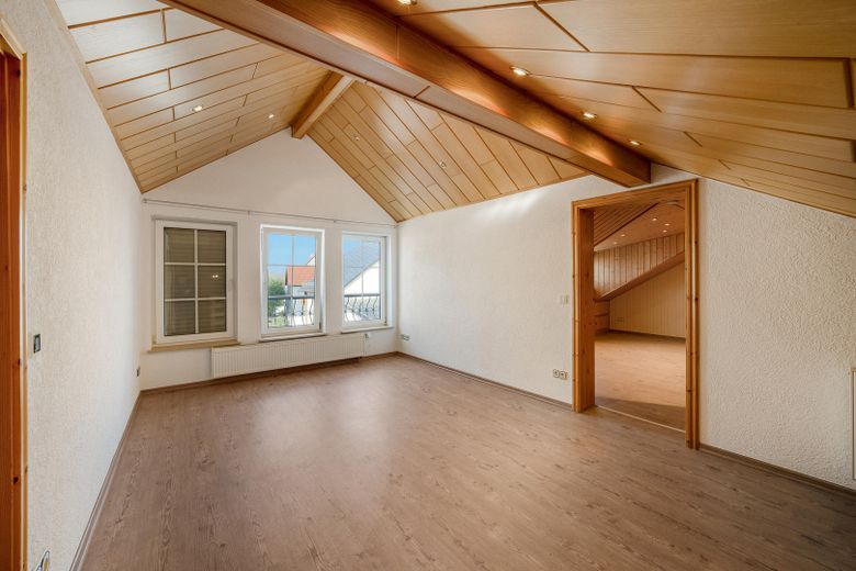 Wohnen & Arbeiten auf ca. 287 m² Fläche in Aßlar-Berghausen – Foto 11