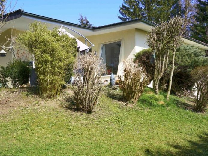 Villa mit großem Grundstück in Baierbrunn – Photo 1