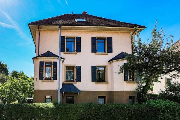 Casa bifamiliare libera da persone – libertà di progettazione in una posizione ambita di Singen am Hohentwiel
