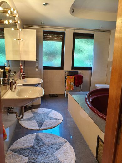 Casa da sogno nel verde con vista panoramica – Foto 14