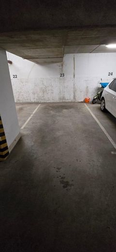 Tiefgaragenstellplatz