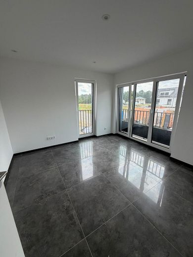 Großzügige 5-Zimmer-Neubauwohnung mit Einbauküche, Balkon und Stellplatz in Rodenbach – Foto 18