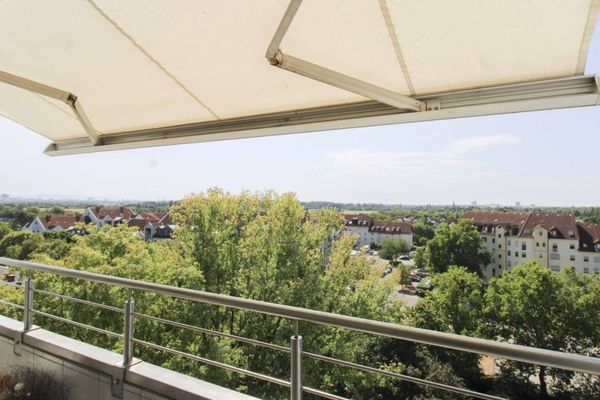 Abitare con vista panoramica – Appartamento di 3 locali pronto per essere abitato, con balcone e garage