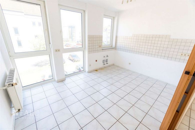 Schöner Wohnen mit 3ZKB in Homburg- Erbach! – Küche
