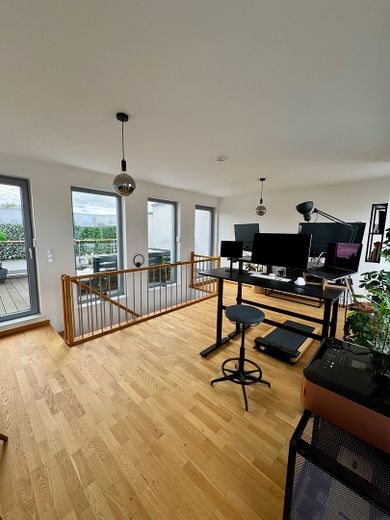 Großes, helles Studio (Büro)
