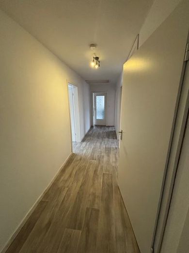 Großzügiges Zweifamilienhaus mit Solaranlage, Wintergarten & großem Grundstück in Neuberend – Foto 15