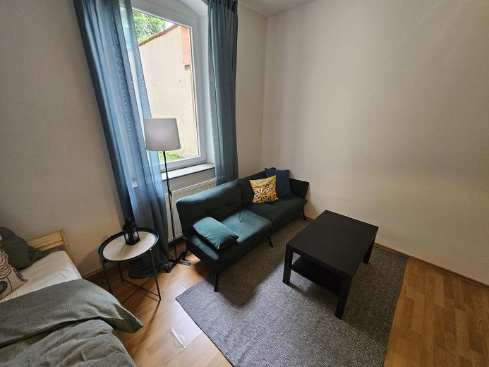 Großzügige 4-Zimmer-Wohnung | 107 m² | große Wohnküche |  Bad mit Badewanne | Hof – Foto 9