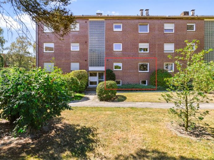 Ruhig & zentral: Eigentumswohnung mit Balkon, Keller & Tiefgarage – Zdjęcie 1