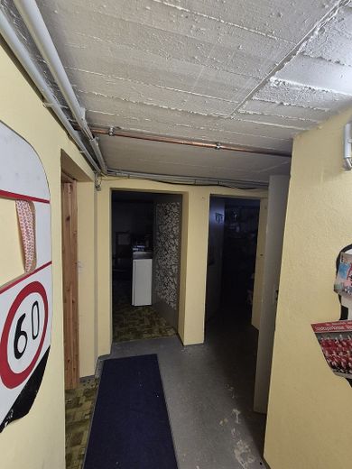 Casa para 2 familias en una zona tranquila – Foto 11