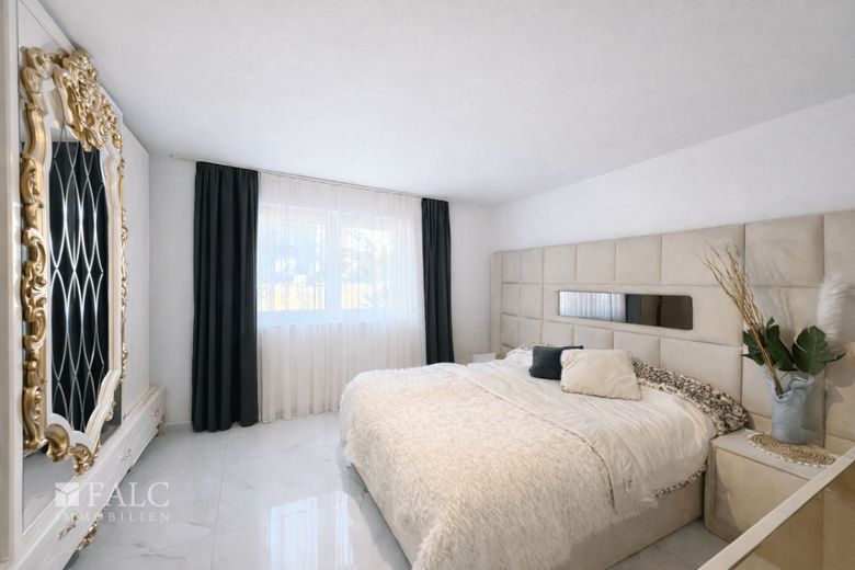 Zwischen Köln und Düsseldorf: Großzügige 4-Zimmer-Terrassenwohnung mit 118 m² und TG-Stellplatz – Elternzimmer