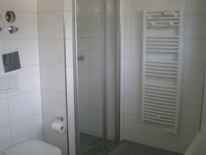tolle 3 Zimmer Wohnung – Badezimmer 