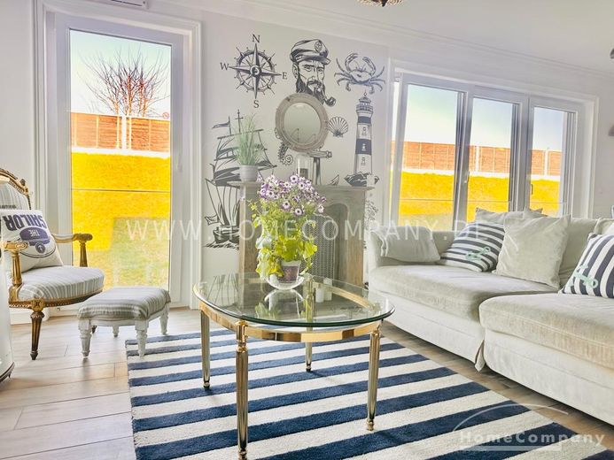 Lichtdurchflutete Designwohnung mit Balkon – 25e5bf6f020dd2937670b7daccdf42d3459ab460.jpg