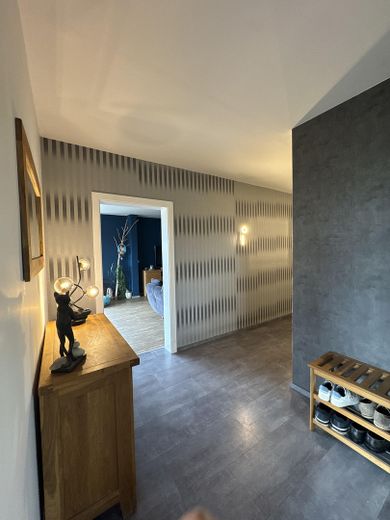 modernisiertes Ein-/Zweifamilienhaus mit Feldblick - PROVISIONSFREI – Flur EG