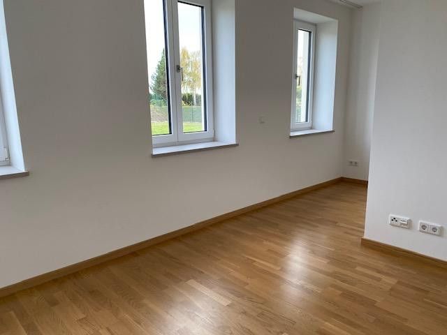 Ekskluzywne mieszkanie na ostatnim piętrze z 4 pokojami i dużym balkonem – Schlafzimmer mit Ankleide