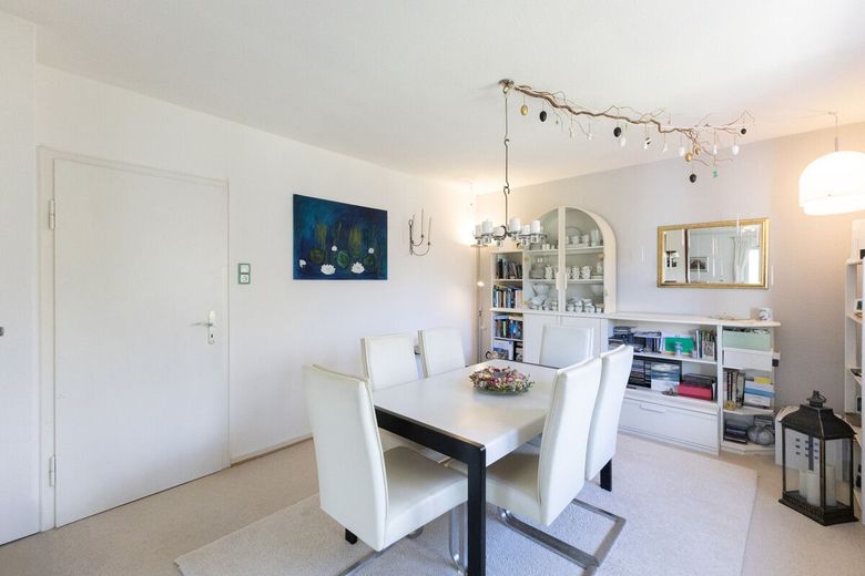 Herz für Ruhe: Vollkeller, Tiefgarage, Heimat! – Esszimmer