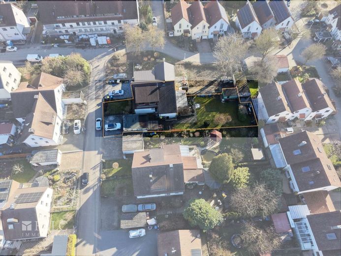 Halbes Haus, ganzes Glück, noch mehr Garten! FALC Immobilien Heilbronn – Ihr gesamtes Grundstück
