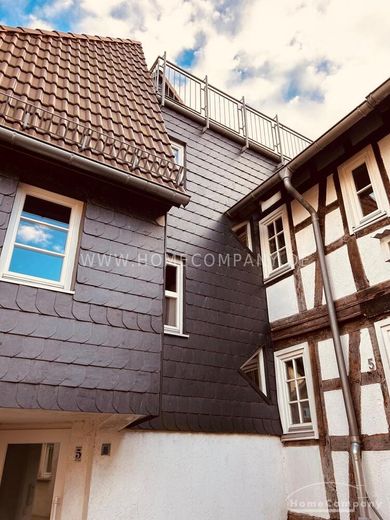 Nidderau (8072499) Stilvolles Fachwerkhaus auf Zeit – möbliert, zentral, mit Dachterrasse – 85c0fe53624c7331401969394631fa1692cd9c02.jpg