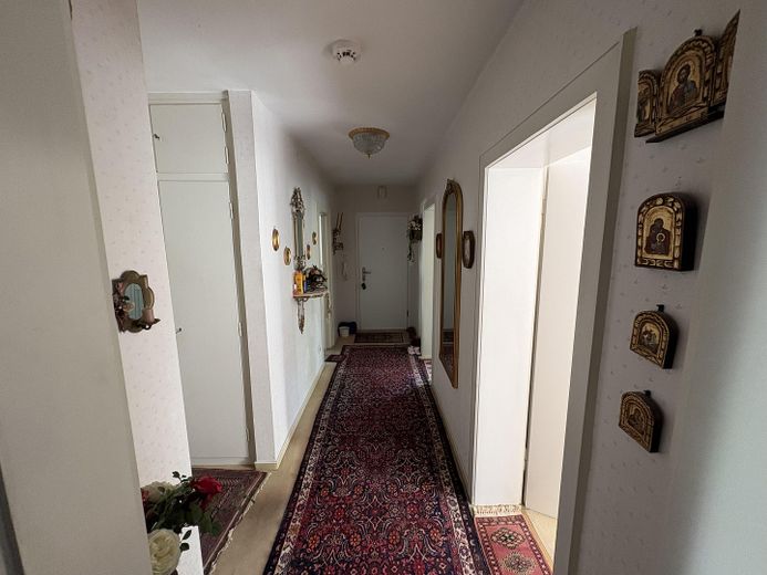 Wiesbaden’de 3 odalı daire – Flur