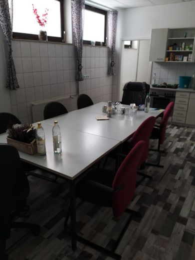 Gewerbefläche zu vermieten 350 qm Lager Büro Produktion in Bodenwerder WC Küche – Bild (12)