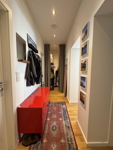 Bezugsfreie 2-Zimmer-Wohnung in Prenzlauer Berg mit EBK & Balkon – Flur