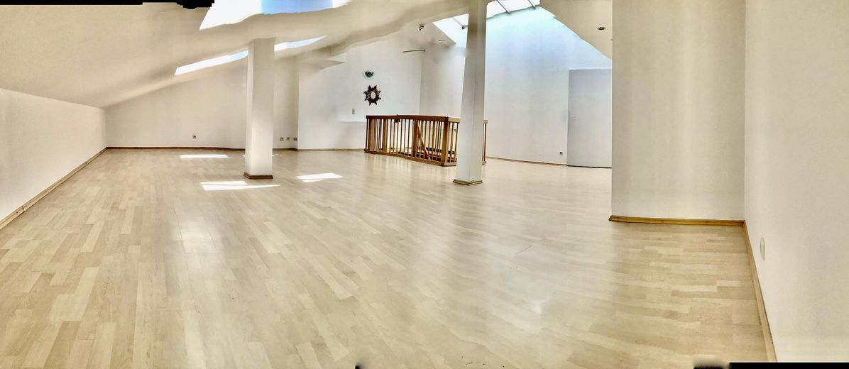 اشترِ العقار المناسب – fünftes OG. Loft