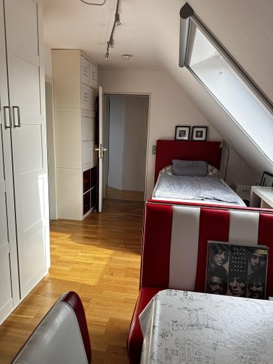 Maisonette-Dachgeschoss-Wohnung in Denzlingen – Gästezimmer