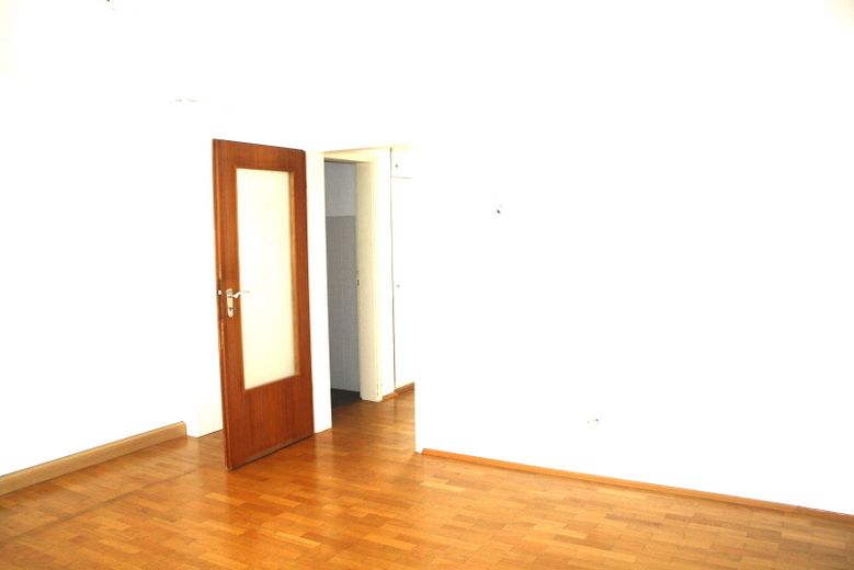 Мансардна квартира в найкращому місці біля міського парку – Schlafzimmer
