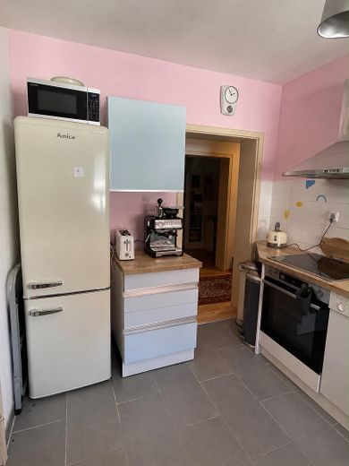 Modernes Zuhause mit Parkblick – 4-Zimmer-Wohnung mit großem Süd-Balkon & Garage – Küche