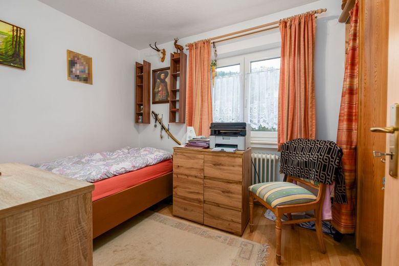 3-Zimmer-Erdgeschosswohnung in Wallgau mit Terrasse, Hobbyraum &amp; Garage – Gästezimmer