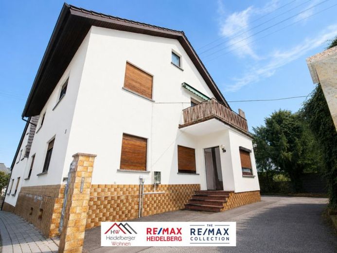 Charmantes Zweifamilienhaus mit Wintergarten, Balkon und historischem Charakter – फोटो 1