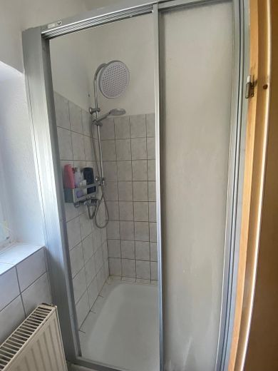 Werneuchen city center! Like having your own house! Cozy top-floor apartment... – Bad2