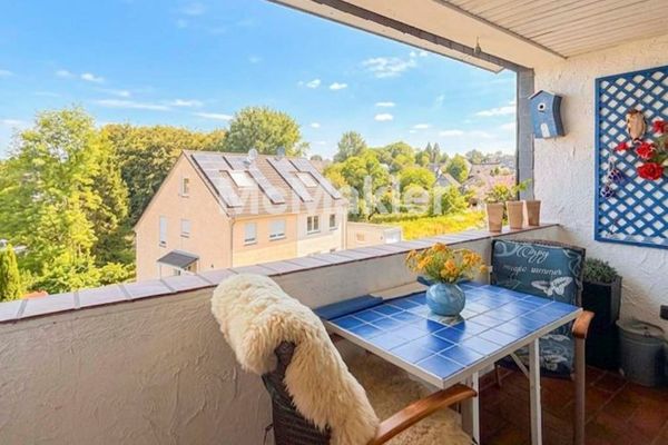 3-Zimmer-Eigentumswohnung mit ausgebautem Dachgeschoss, Garage & Balkon