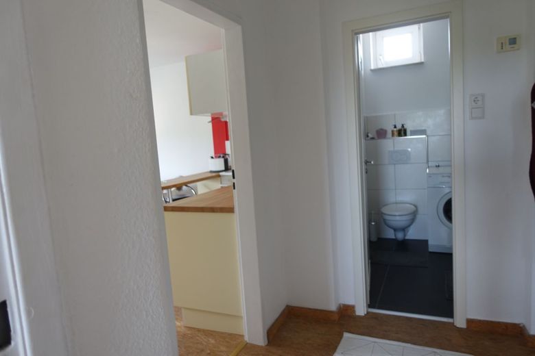 2-Zimmer Eigentumswohnung als Kapitalanlage privat zu verkaufen – Flur