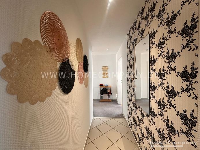Helle 3,5ZKB Wohnung mit Garten und 2 Parkplätze – e70c2d219270f3c77351cd74e198f7dfb699debc.jpg