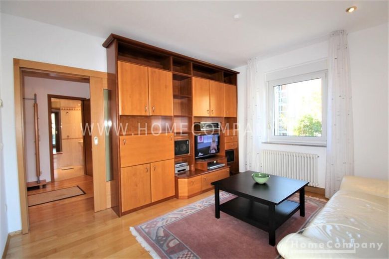 12057 HomeCompany Dresden सुसज्जित/Furnished बालकनी सहित 2-कमरों का अपार्टमेंट, Dresden-Gruna में, अधिकतम 1 व्यक्ति – ca181a149e44168af8878a3ad35bb80e94464049.jpg