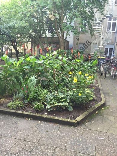 Mietwohnung 2 Zimmer, Wohnzimmer mit Balkon Südseite – 6.9.2015 072