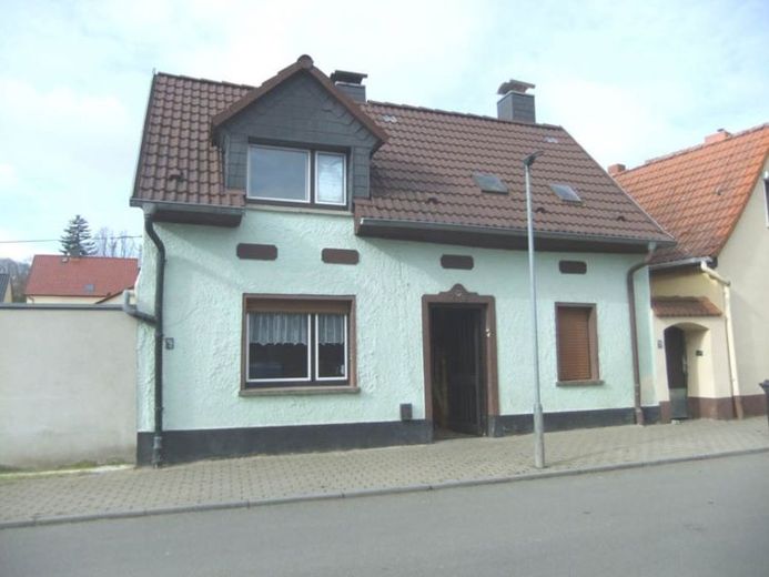 !!! Attraktives Einfamiliennhaus unmittelbar der Lutherstadt Eisleben !!! – Foto 1