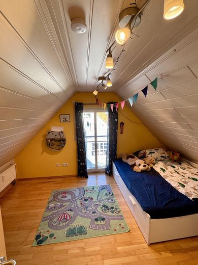 Appartement en duplex avec galerie unique, balcon orienté sud et vue dégagée sur la vallée de la Bibert – Photo 7