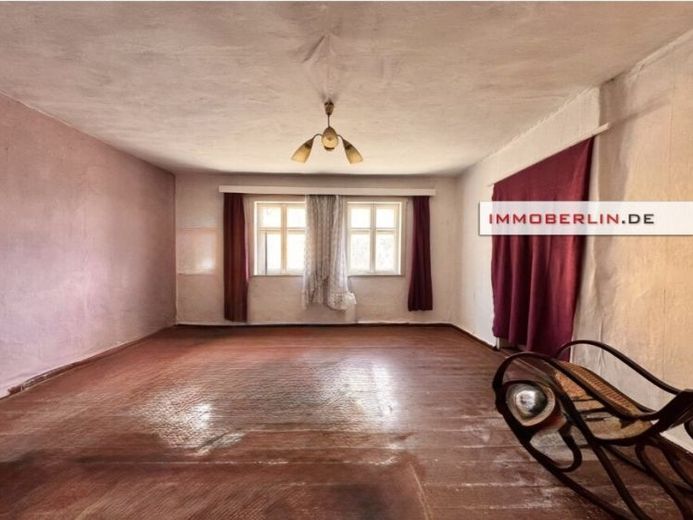IMMOBERLIN.DE - Occasione di ristrutturazione! Casa storica con annessi – Photo 1